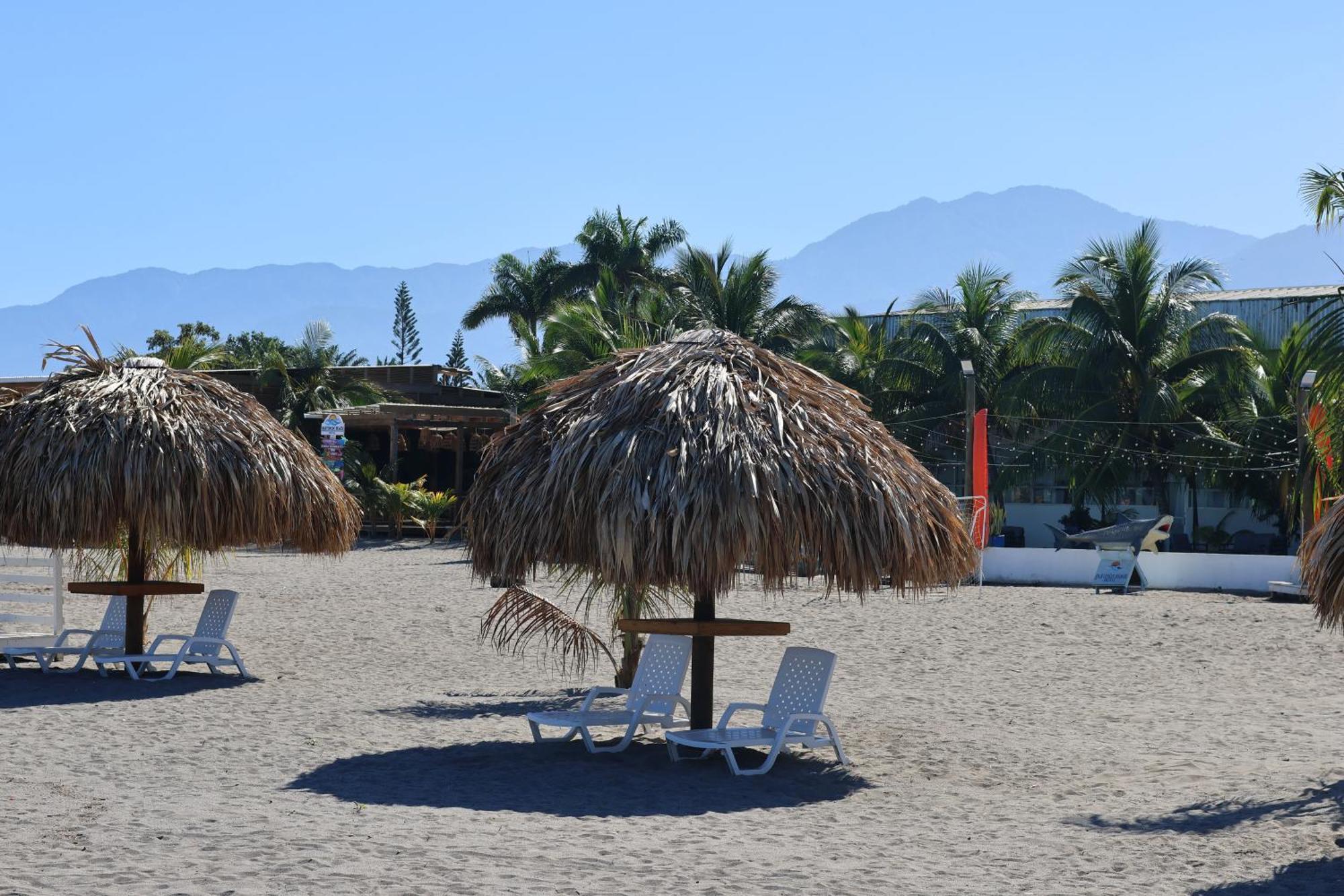 Hotel Partenon Beach La Ceiba Exterior photo