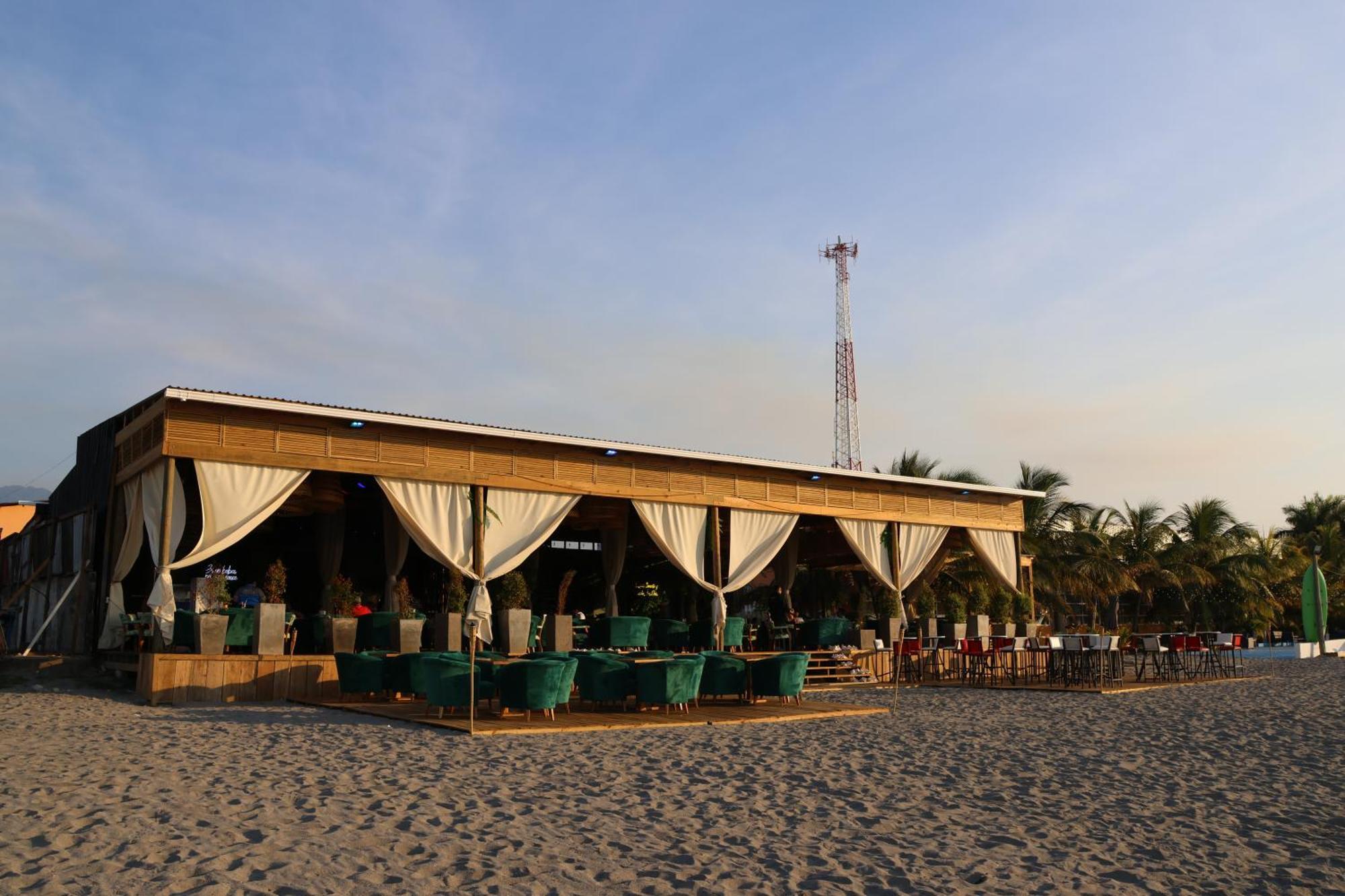 Hotel Partenon Beach La Ceiba Exterior photo