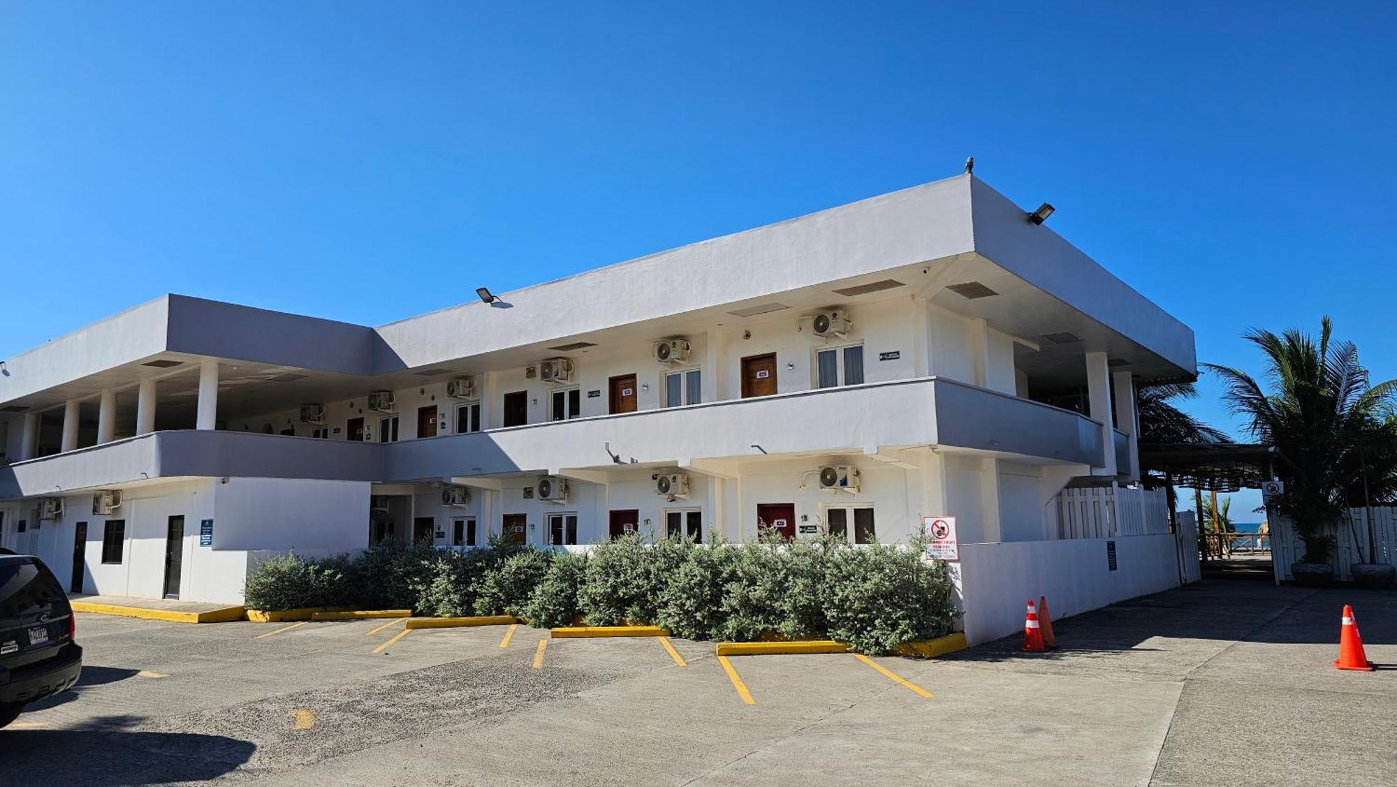 Hotel Partenon Beach La Ceiba Exterior photo