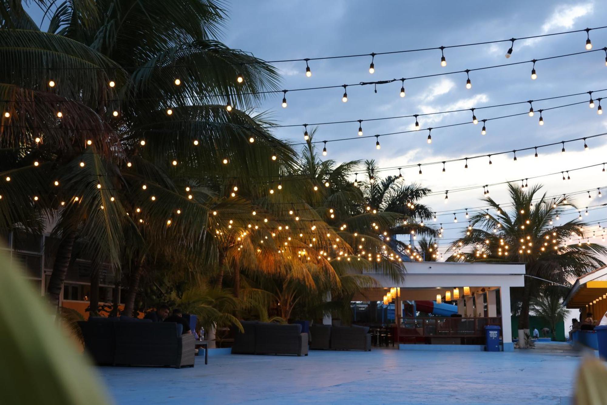 Hotel Partenon Beach La Ceiba Exterior photo