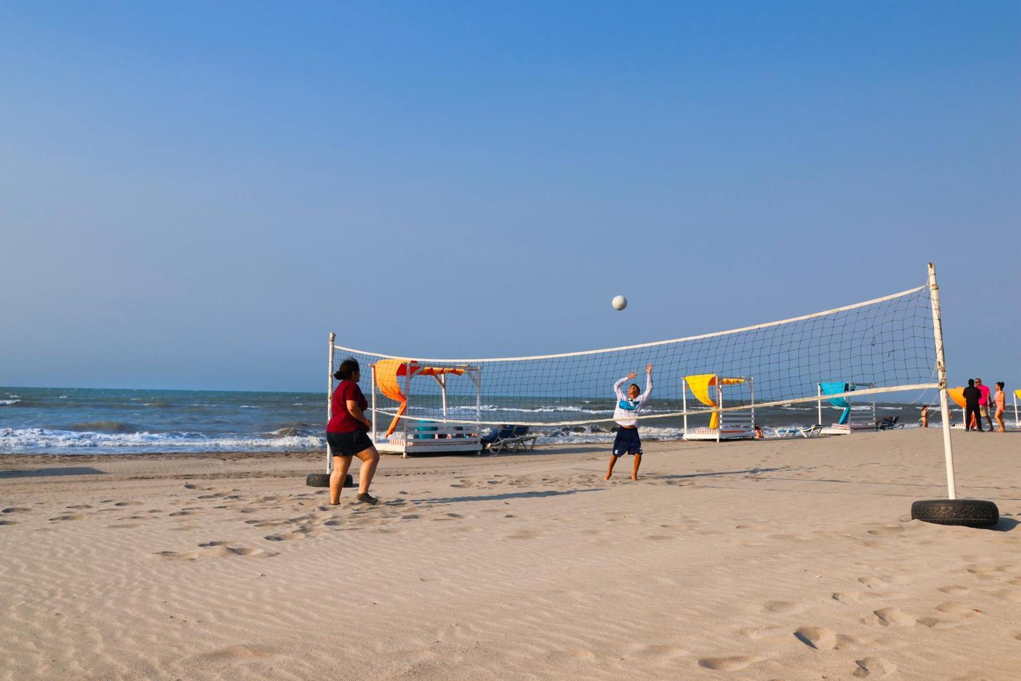 Hotel Partenon Beach La Ceiba Exterior photo